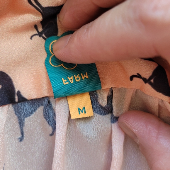 Farm Rio Greyhound Print Dress, VGUC, Size M - Picture 8 of 8